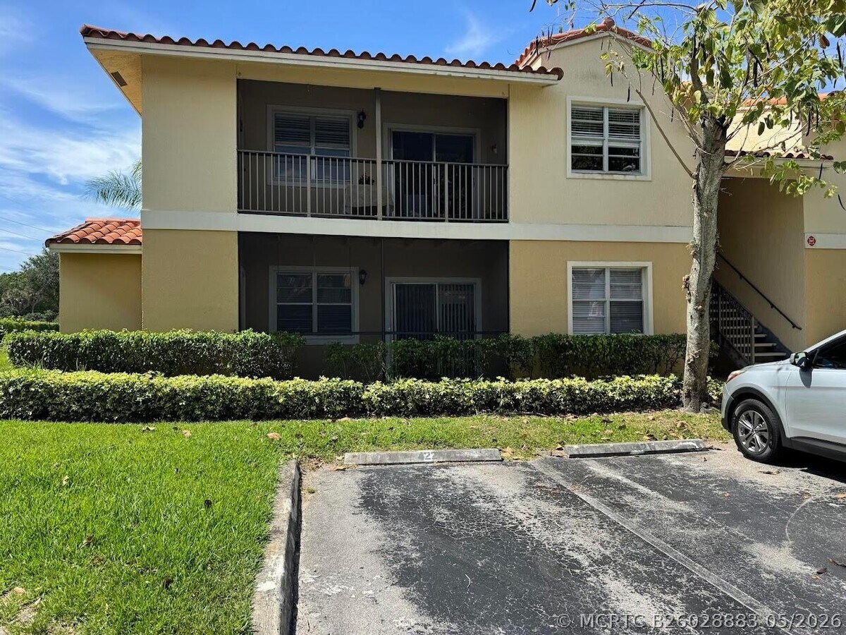 Photo - 1227 SW 46th Ave Unit 301