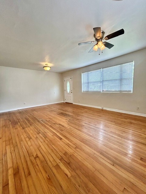 Photo - 3660 Eloise St