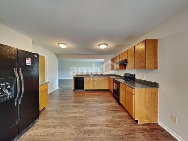 Photo - 2373 Blackthorn Dr