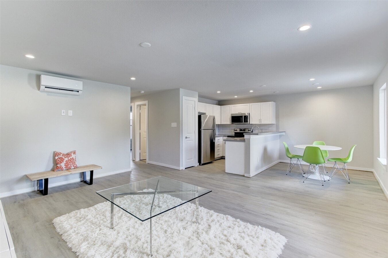 Photo - 645 E 11th 1/2 St Unit 5