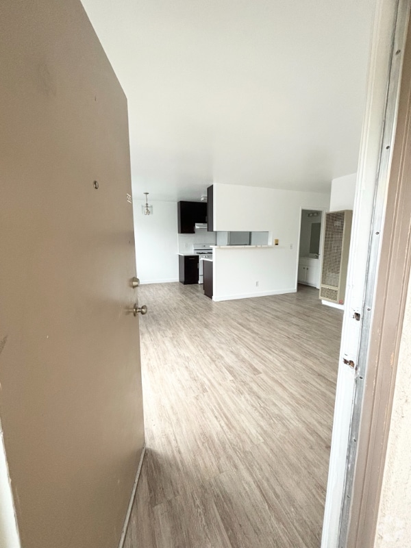 Building Photo - 530 N Ardmore Ave Rental