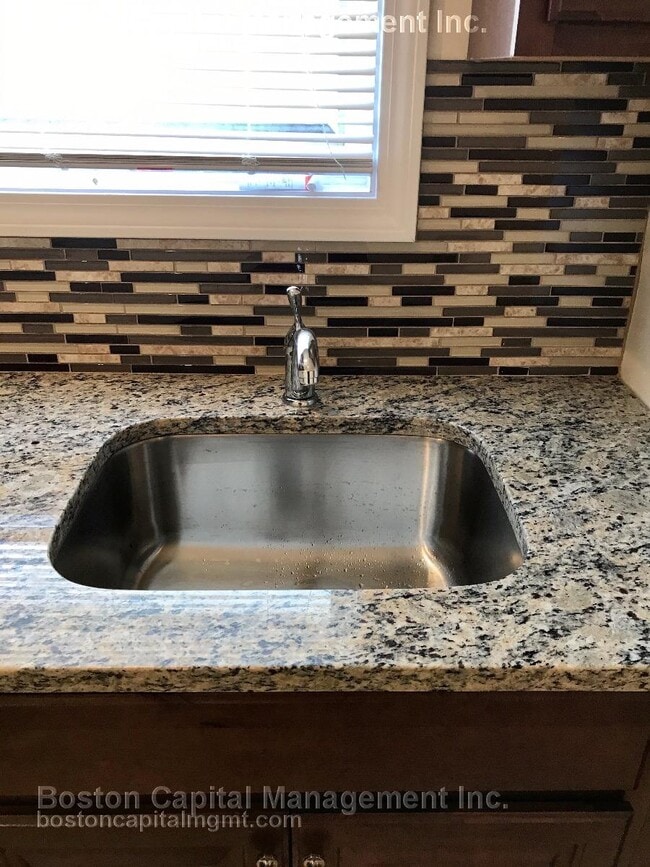 Photo - 78 Malden St Unit 2