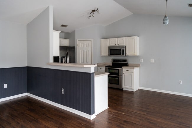 Photo - 116 Mockernut Dr