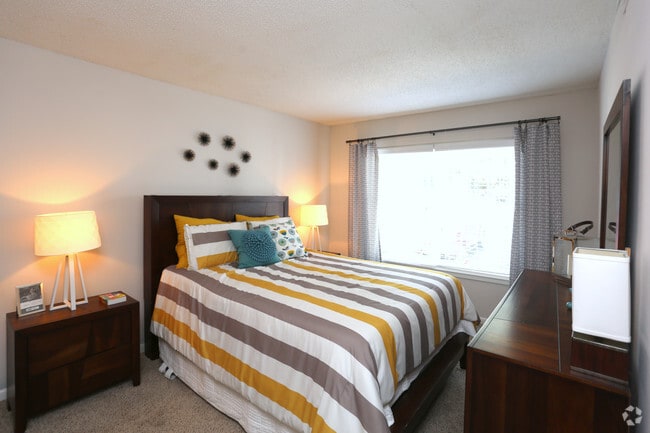 Photo - The View at 5010