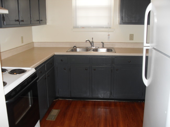 Garden Apartments - Garden Apartments