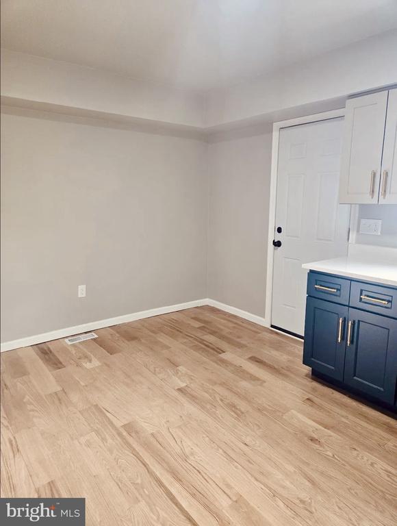 Building Photo - 580 Walnut St