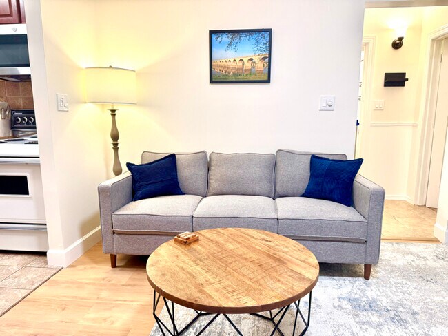 Photo - 3023 Harvard Ave Unit 2