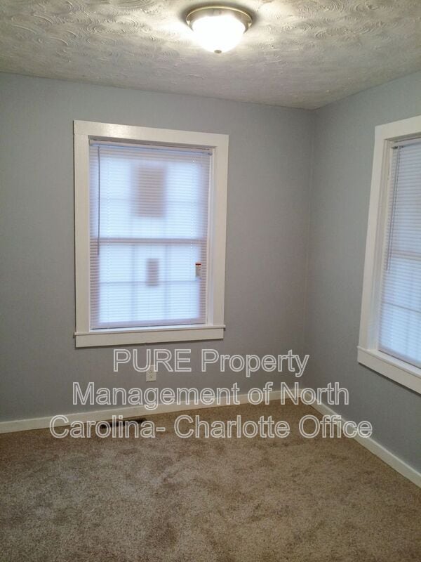 Photo - 179 Booker Dr SW