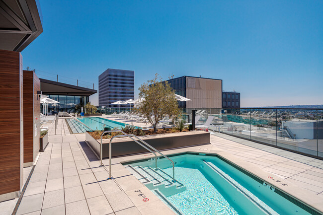 Building Photo - 6401 Wilshire Blvd Unit 1202 Rental