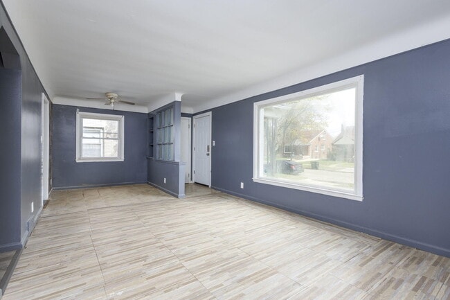 Photo - 20267 Ashton Ave