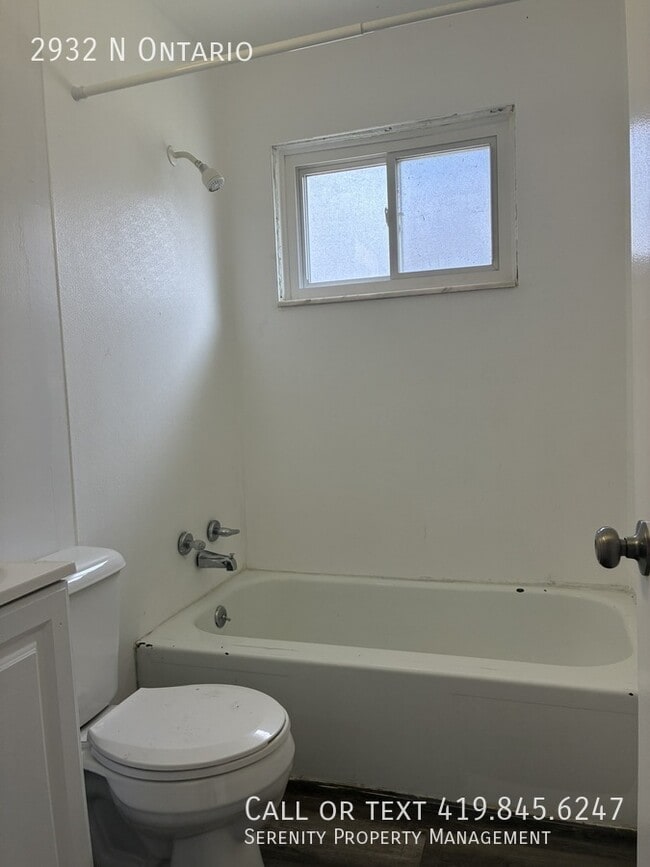 2932 N Ontario-