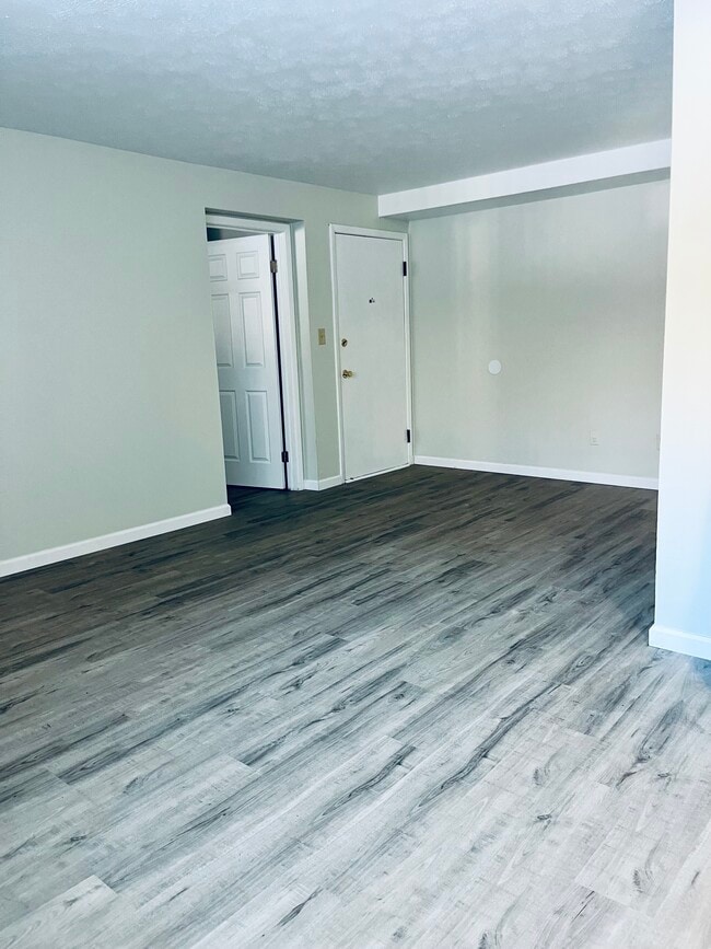 3 Bedroom Livingroom - Spaulding Loch