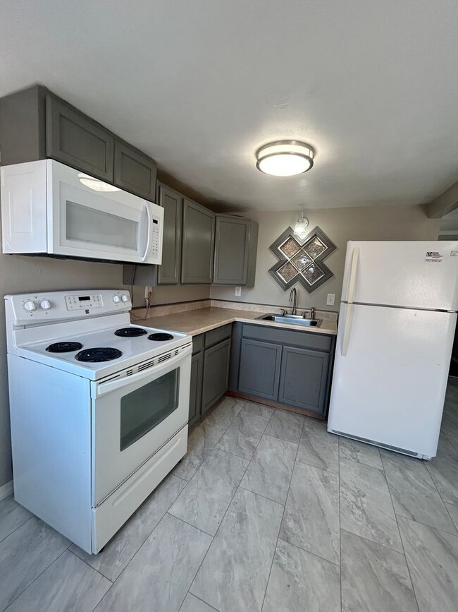 Photo - Large 1 bed 1 bath in downtown Hamilton