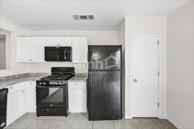 6159 S Avenue De La Chandelle