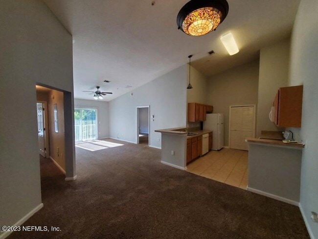 Building Photo - 7920 Merrill Rd Unit 612