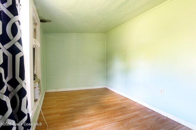 Photo - 317 Pineda St