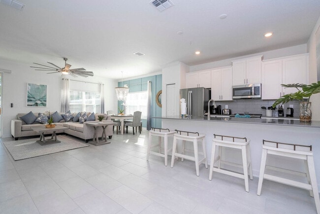 2501 Reading Trail Unit SI ID1038612P