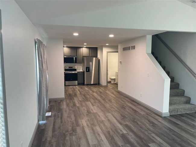 Photo - 28553 Shallow Water Rd