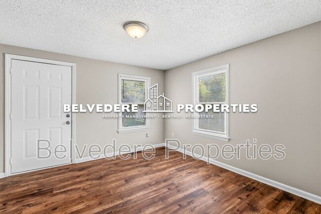 Photo - 112 S Raleigh St