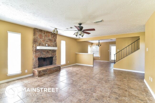 Photo - 14815 Oak Pines Dr