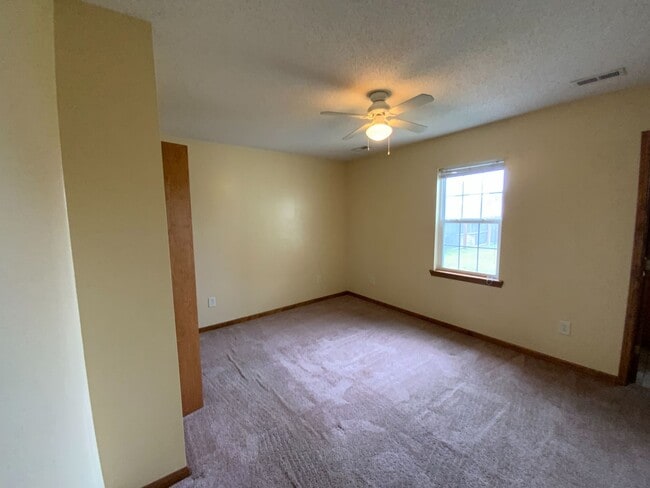 Photo - 3 Bd 2 Ba in Cherrywoods