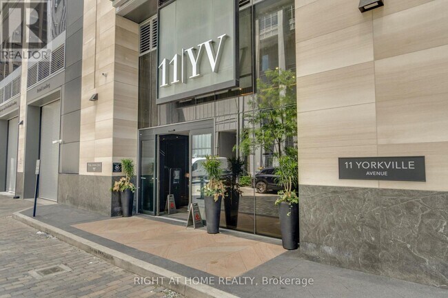 Photo - 11 Yorkville Ave Unit 2113