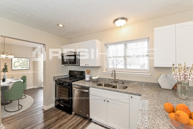 Photo - 1340 Birdsong Ln