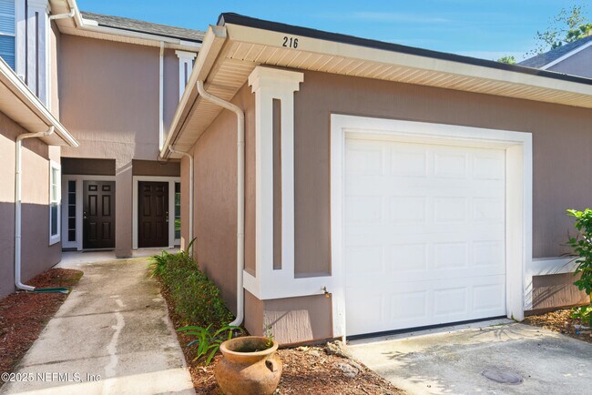 Photo - 216 Scrub Jay Dr