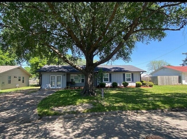 Building Photo - 50021 Del Ra Dr