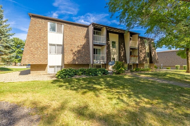 Photo - Alpine Village Apartments