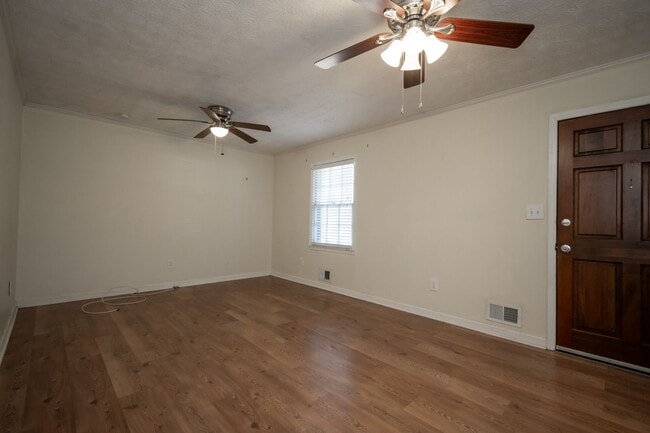 Photo - 135 McAlpin Dr