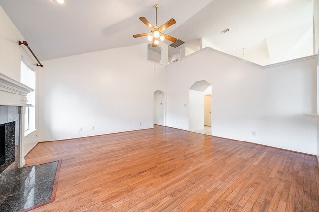 Building Photo - 3627 Heritage Colony Dr Rental