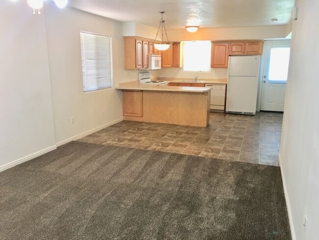 Photo - 3 Bedroom/ 2.5 Bath Townhome in Hawk Hollow