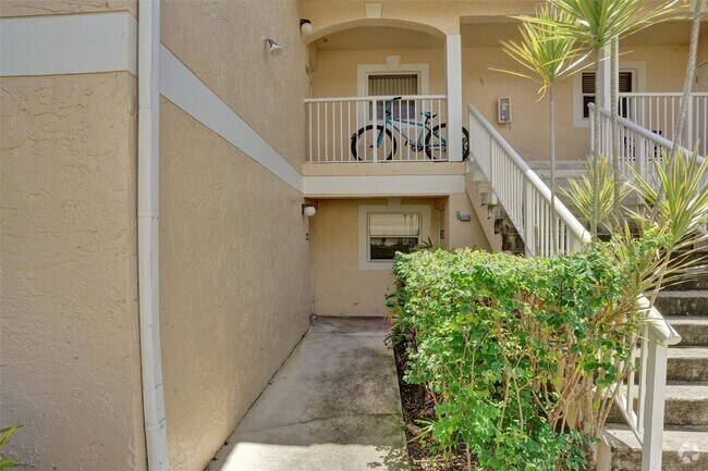Building Photo - 12215 Royal Palm Blvd Rental