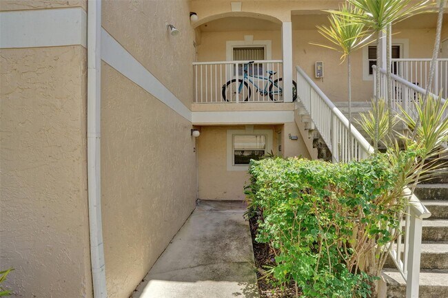 Building Photo - 12215 Royal Palm Blvd Rental