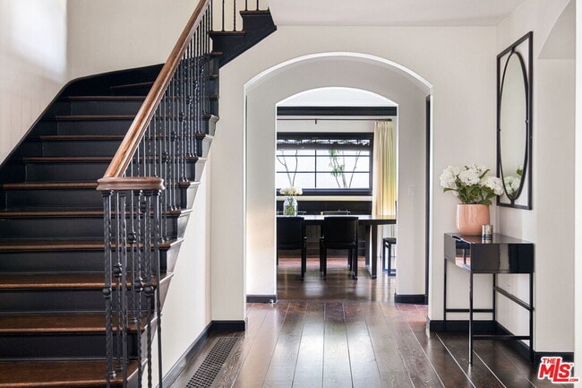 Photo - 1443 N Doheny Dr