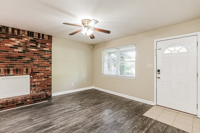 Photo - 3702 Blue Creek Ct