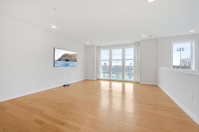 Photo - 13356 Arrowbrook Centre Dr