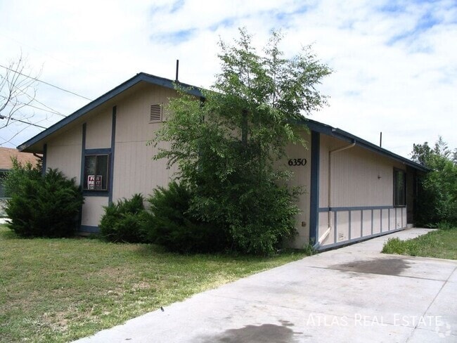 Building Photo - 6350 Monaco St Unit B Rental