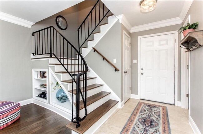 Photo - 6980 Roswell Rd Unidad B6