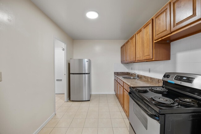 2775 Apartments