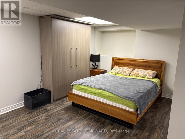 Photo - 33 Braeburn Dr