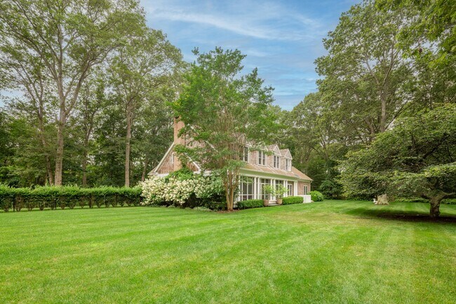 Photo - 147 Wainscott Harbor Rd