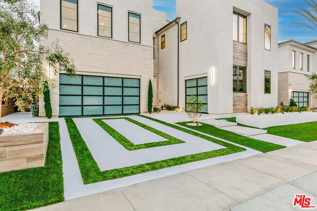 Photo - 11811 Greenwood Dr