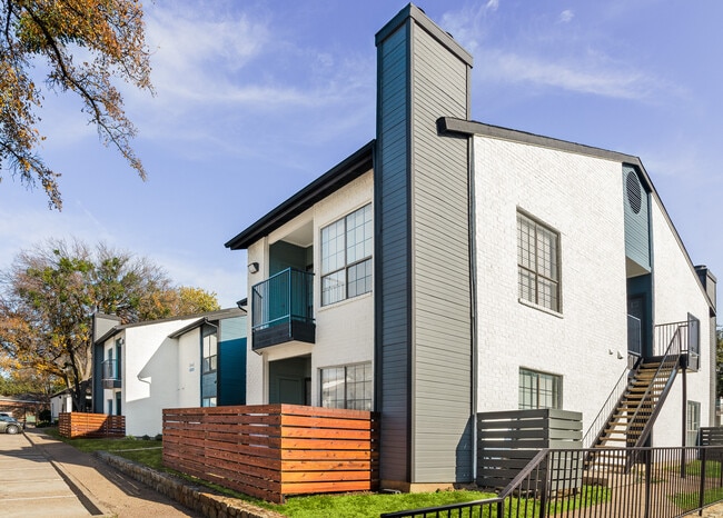 Ronan Apartment Homes