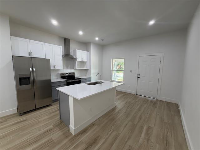 808 W 10th St