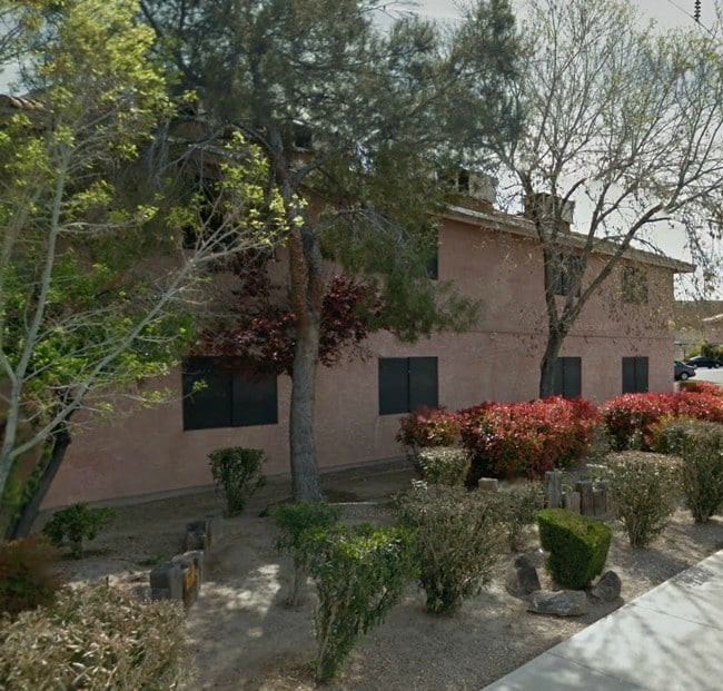 Pecos-Stewart Apartments - Pecos-Stewart Apartments