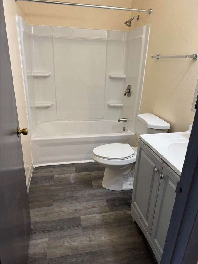 Photo - 3904 Sunset Square