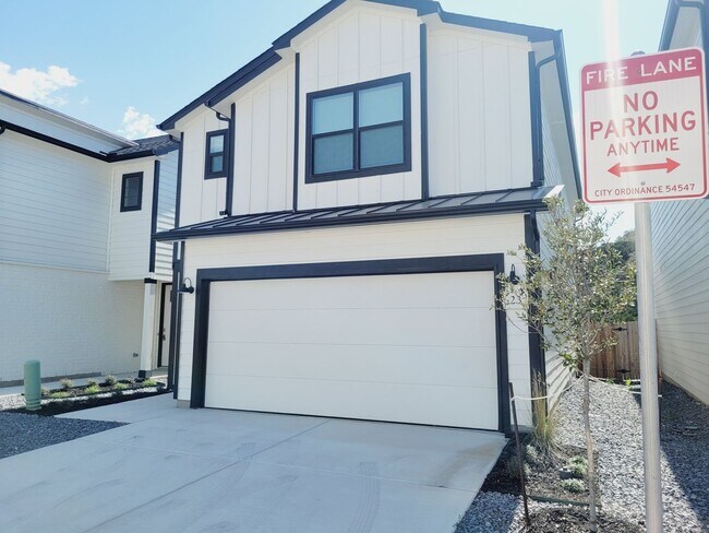 Beautiful SFH Available For Rent! Located ... - Beautiful SFH Available For Rent! Located ... House