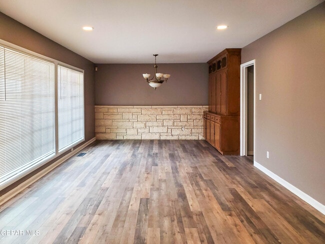 Photo - 4311 N Stanton St